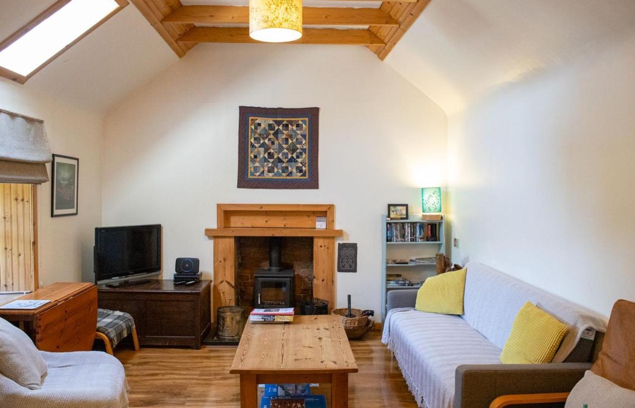 Half Of 12 Camustianavaig Villa Camastianavaig Bagian luar foto